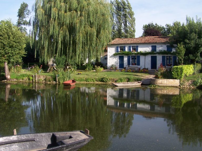 La Venise Verte des Marais Poitevin à vélo - Parenthèse Océan Voyages - Trésors du marais poitevin