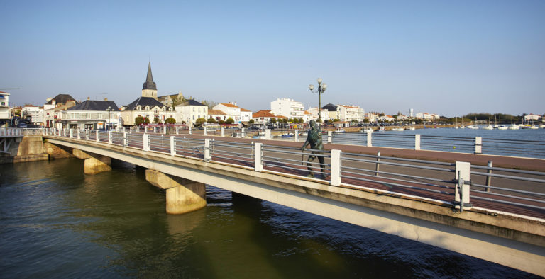 Pont de la concorde à Saint Gilles croix de vie - Parenthèse Océan Voyages